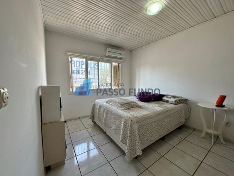 Foto 19 do(a) Casa de 4 quartos à venda em Petrópolis, Passo Fundo