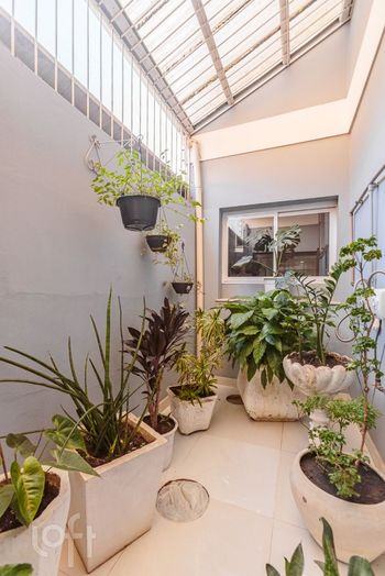 Foto 10 do(a) Casa de 3 quartos à venda em Vila João Pessoa, Porto Alegre