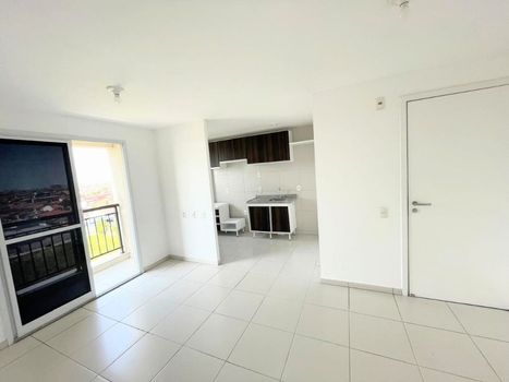 Foto 2 do(a) Apartamento de 2 quartos à venda em Jóquei Clube, Fortaleza