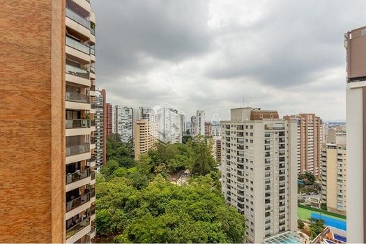 Foto 24 do(a) Apartamento de 4 quartos à venda em Vila Suzana, São Paulo