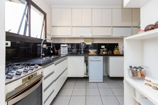 Foto 6 do(a) Apartamento de 3 quartos à venda em Indianópolis, São Paulo