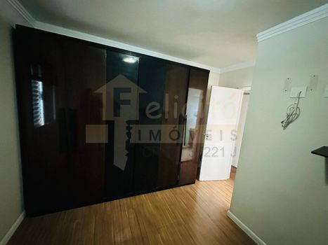 Foto 6 do(a) Apartamento de 3 quartos à venda em Jardim Tupanci, Barueri