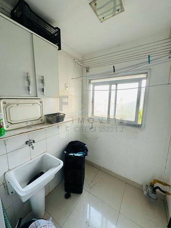 Foto 4 do(a) Apartamento de 3 quartos à venda em Jardim Tupanci, Barueri