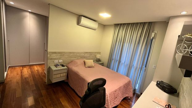 Foto 34 do(a) Apartamento de 4 quartos à venda em Cambuci, São Paulo
