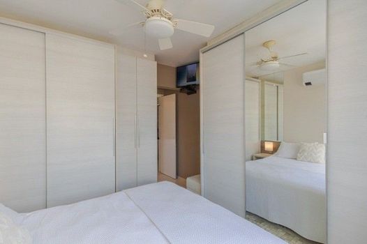 Foto 7 do(a) Flat de 2 quartos à venda em Boa Vista, Porto Alegre