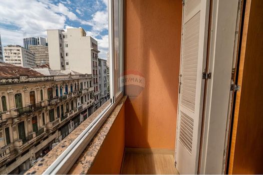 Foto 16 do(a) Apartamento de 2 quartos à venda em Centro, Rio de Janeiro