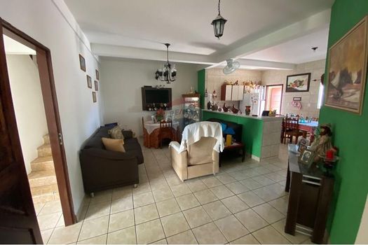 Foto 5 do(a) Casa de 5 quartos à venda em null, Extremoz