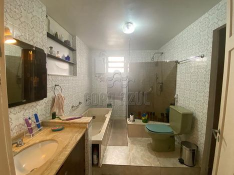 Foto 48 do(a) Casa de 4 quartos à venda em Grajaú, Rio de Janeiro