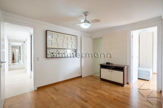 Foto 15 do(a) Apartamento de 3 quartos à venda em Cidade Monções, São Paulo