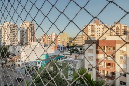 Foto 35 do(a) Apartamento de 3 quartos à venda em Menino Deus, Porto Alegre