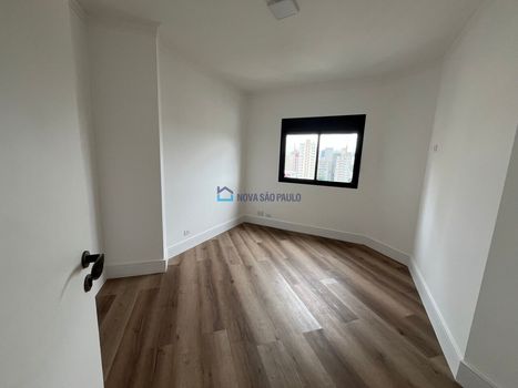 Foto 13 do(a) Apartamento de 5 quartos à venda em Aclimação, São Paulo