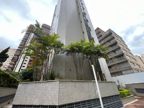 Foto 30 do(a) Apartamento de 5 quartos à venda em Aclimação, São Paulo