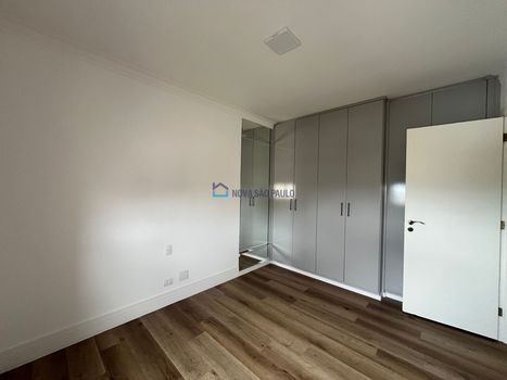 Foto 17 do(a) Apartamento de 5 quartos à venda em Aclimação, São Paulo