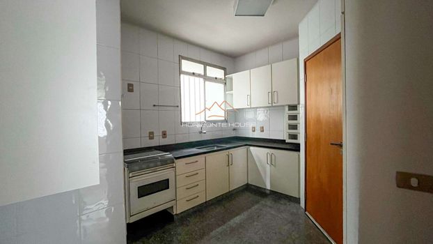 Foto 3 do(a) Apartamento de 3 quartos à venda em Santo Antônio, Belo Horizonte