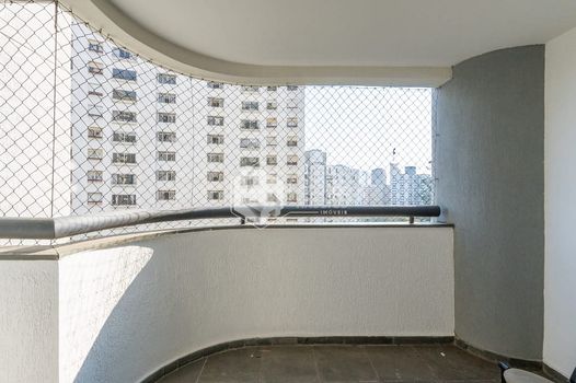 Foto 4 do(a) Apartamento de 3 quartos à venda em Vila Suzana, São Paulo