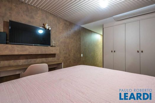 Foto 13 do(a) Apartamento false à venda em Indianópolis, São Paulo