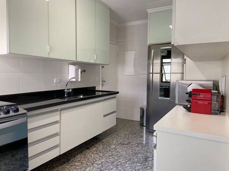 Foto 8 do(a) Apartamento de 3 quartos à venda em Vila Hamburguesa, São Paulo