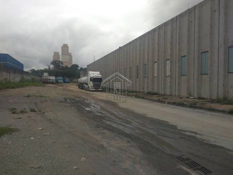 Foto 7 do(a) Galpão / Depósito / Armazém / Pavilhão false à venda em Vila Metalúrgica, Santo André