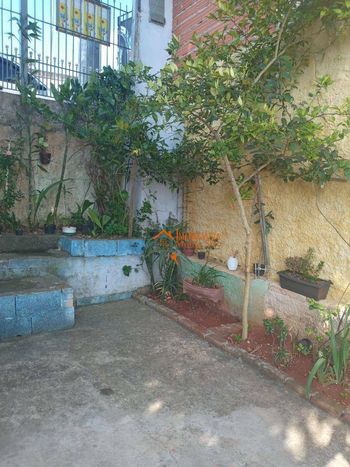 Foto 12 do(a) Casa de 3 quartos à venda em Vila São Rafael, Guarulhos