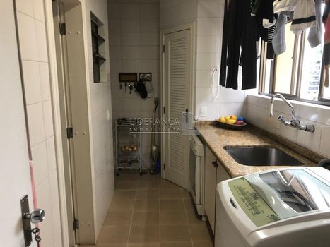 Foto 12 do(a) Apartamento de 4 quartos à venda em Centro, Florianópolis