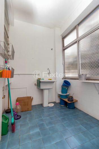Foto 30 do(a) Apartamento de 3 quartos à venda em Floresta, Porto Alegre