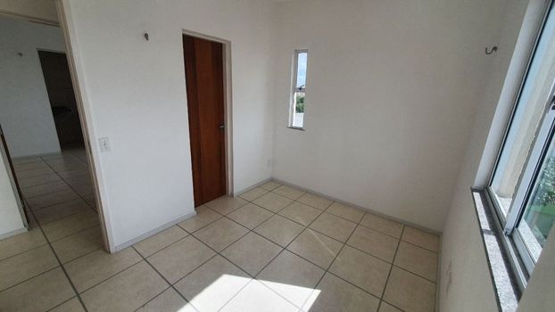 Foto 14 do(a) Apartamento de 2 quartos à venda em Montese, Fortaleza