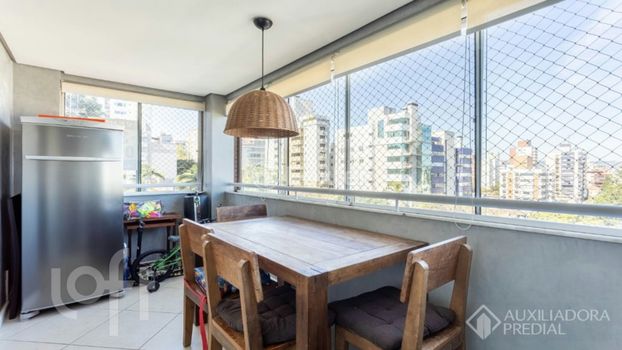 Foto 12 do(a) Apartamento de 3 quartos à venda em Petrópolis, Porto Alegre