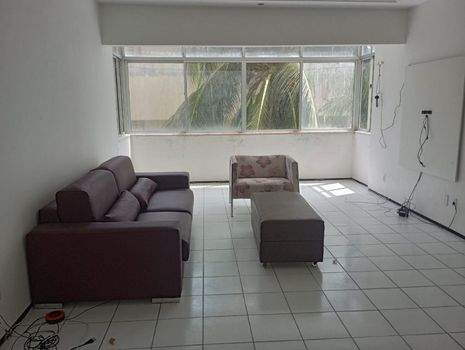 Foto 2 do(a) Apartamento de 3 quartos à venda em Vicente Pinzon, Fortaleza