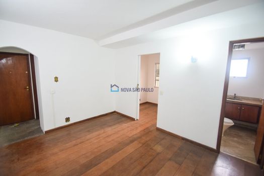 Foto 1 do(a) Cobertura de 2 quartos à venda em Chácara Inglesa, São Paulo