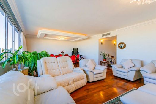 Foto 4 do(a) Apartamento de 4 quartos à venda em Rio Branco, Porto Alegre