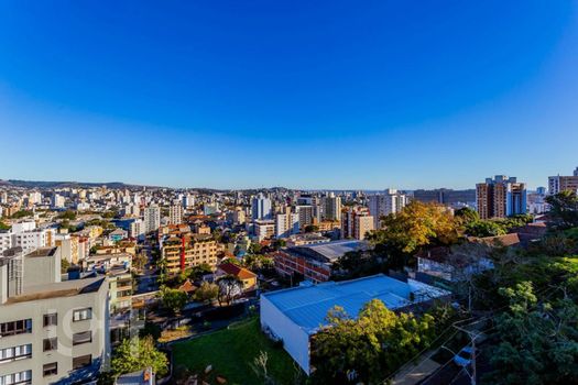 Foto 6 do(a) Apartamento de 4 quartos à venda em Rio Branco, Porto Alegre