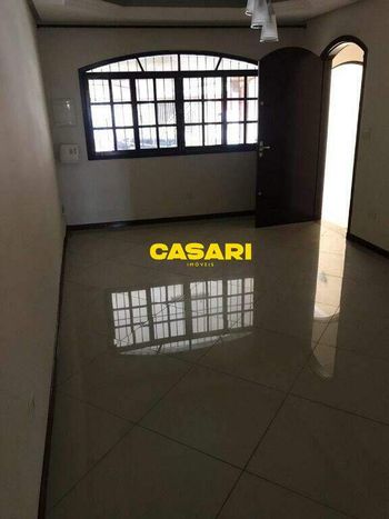 Foto 6 do(a) Casa de 3 quartos à venda em Parque Marajoara, Santo André