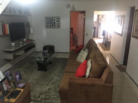 Foto 5 do(a) Casa de 4 quartos à venda em Conjunto Esperança, Fortaleza