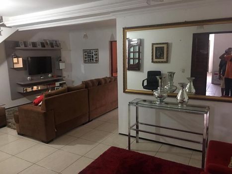 Foto 4 do(a) Casa de 4 quartos à venda em Conjunto Esperança, Fortaleza
