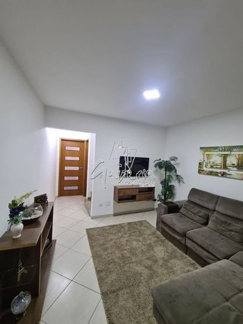 Foto 1 do(a) Casa de 2 quartos à venda em Vila Clarice, Santo André