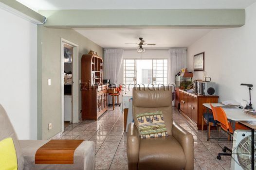 Foto 6 do(a) Casa de 3 quartos à venda em Vila Cordeiro, São Paulo
