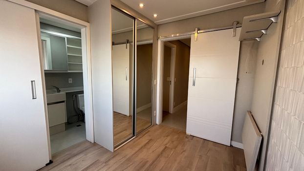 Foto 17 do(a) Apartamento de 4 quartos à venda em Vila Bertioga, São Paulo