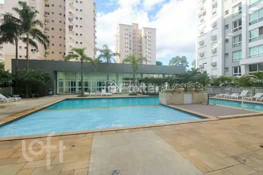Foto 35 do(a) Apartamento de 3 quartos à venda em Passo da Areia, Porto Alegre