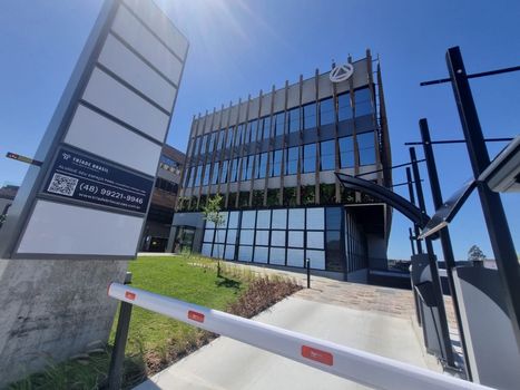 Foto 1 do(a) Sala / Conjunto Comercial false à venda em Campeche, Florianópolis