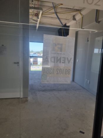 Foto 4 do(a) Sala / Conjunto Comercial false à venda em Campeche, Florianópolis