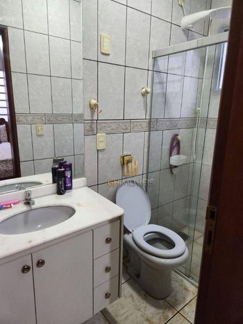 Foto 9 do(a) Casa em Condomínio de 4 quartos à venda em Loteamento Celina Park, Goiânia