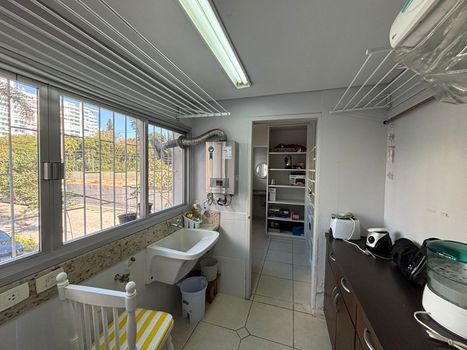 Foto 23 do(a) Apartamento de 3 quartos à venda em Centro, Florianópolis
