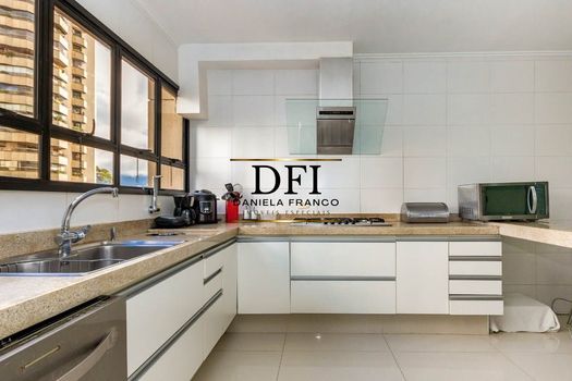 Foto 13 do(a) Apartamento de 4 quartos à venda em Vila Suzana, São Paulo