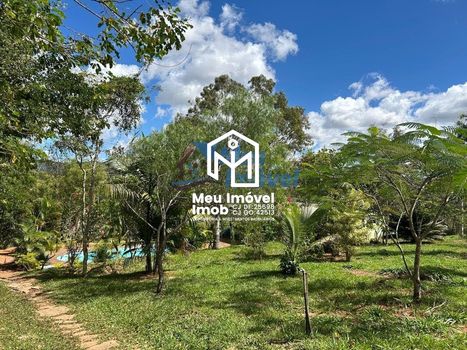Foto 9 do(a) Fazenda / Sítio / Chácara de 3 quartos à venda em Parque Estrela Dalva II, Luziânia