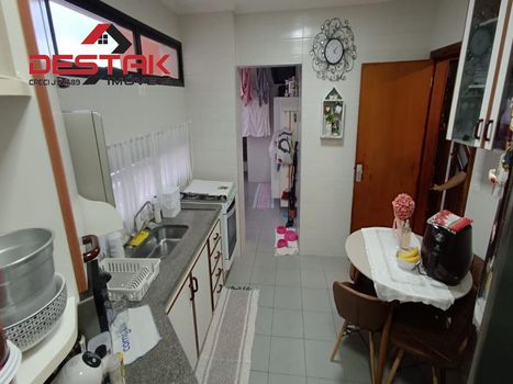 Foto 8 do(a) Apartamento de 3 quartos à venda em Jardim Messina, Jundiaí