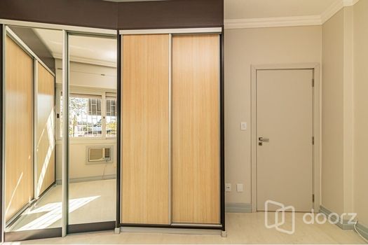 Foto 20 do(a) Apartamento de 3 quartos à venda em Jardim Lindóia, Porto Alegre