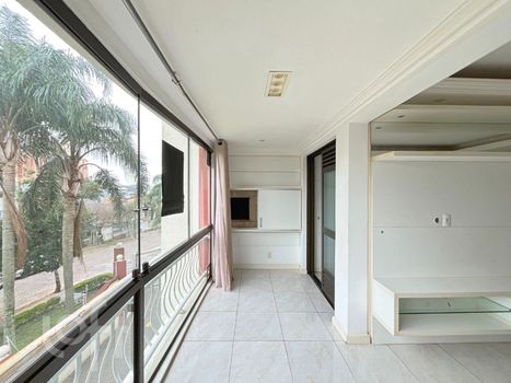 Foto 7 do(a) Apartamento de 3 quartos à venda em Teresópolis, Porto Alegre