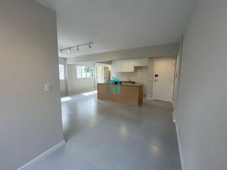 Foto 4 do(a) Apartamento de 2 quartos à venda em Moema, São Paulo