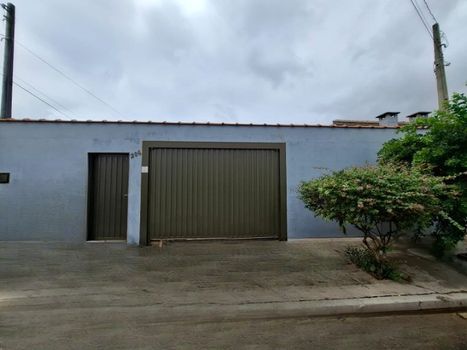 Foto 2 do(a) Casa de 3 quartos à venda em Parque Residencial Cândido Portinari, Ribeirão Preto