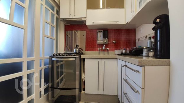 Foto 9 do(a) Apartamento de 3 quartos à venda em Petrópolis, Porto Alegre